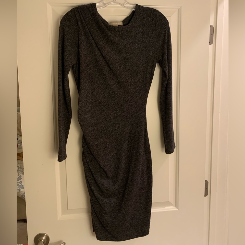 Fun and easy stretch Banana Republic dress. Ruching all over. Styles great w/👢